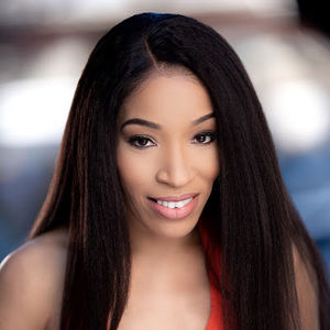 Meet your Posher, Rhena